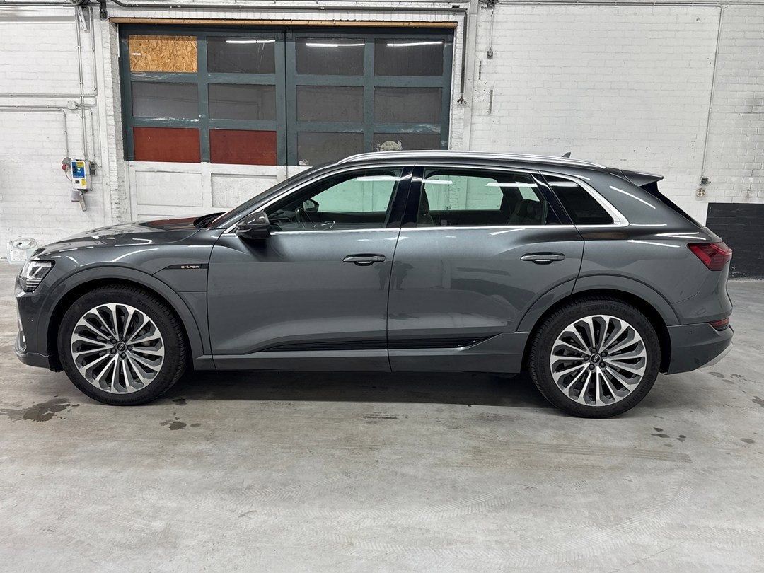 Audi E-tron 55 quattro 3x S-line edition 95 kWh SOH 89,9 %|L, Auto's, Audi, Automaat, Dealer onderhouden, Zwart, 408 pk