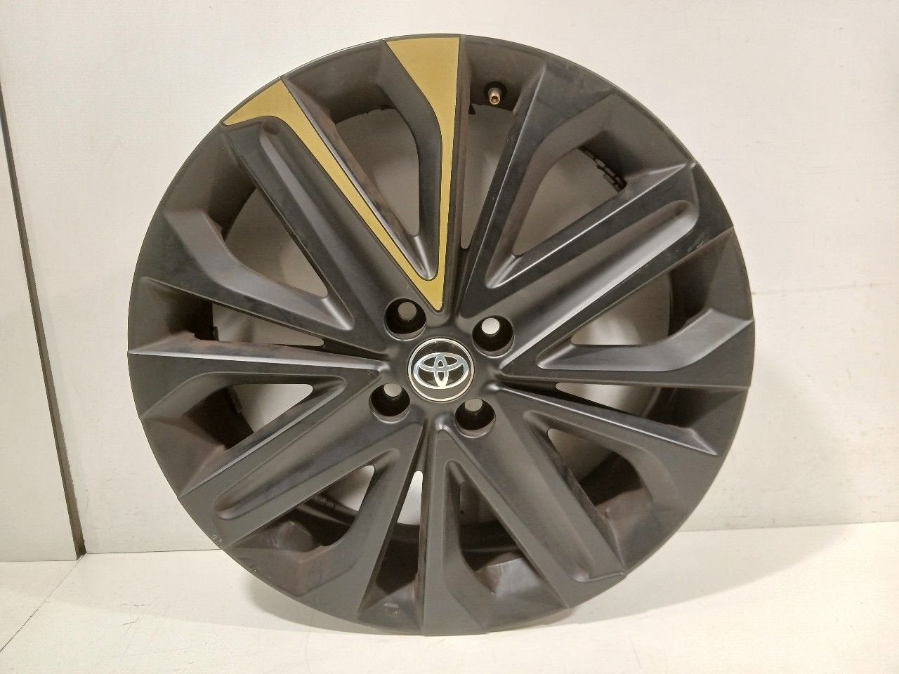 Velg Toyota Aygo, Auto-onderdelen, Onderdelen@venauto.nl, Van der Ven Autorecycling B.V., Gebruikt, Ettenseweg 76, 4706 PB Roosendaal, The Netherlands