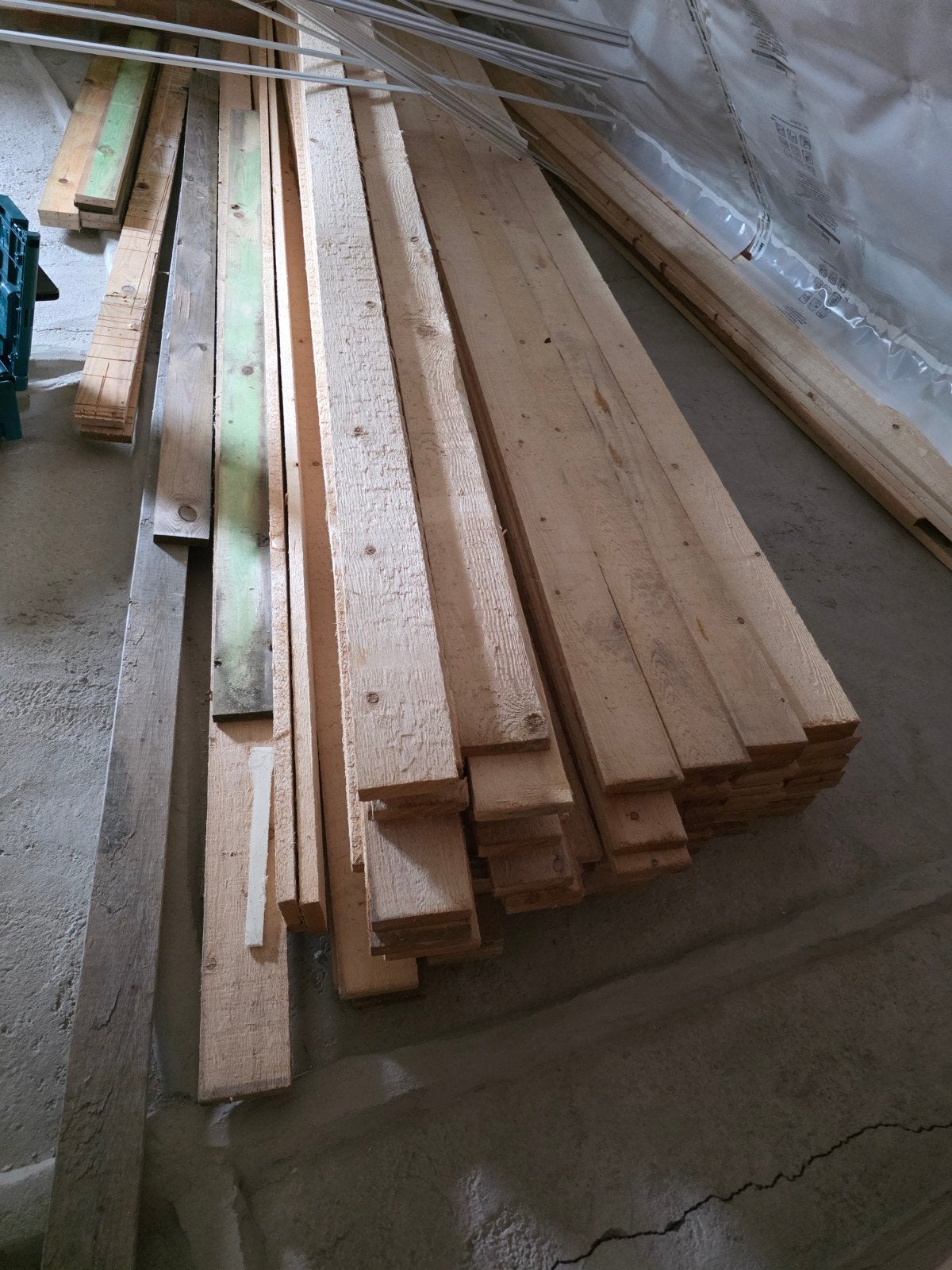 85 planken vuren hout 3.60 lang en 2 cm dik, Enlèvement, Planches