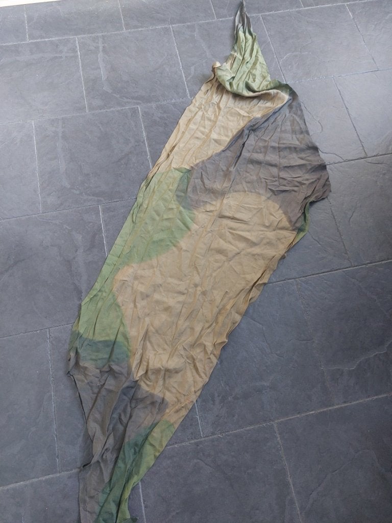 Fallschirmjäger sjaal - origineel stuk FJ camo-parachute WW2, Verzamelen, Ophalen of Verzenden, Landmacht, Overige typen