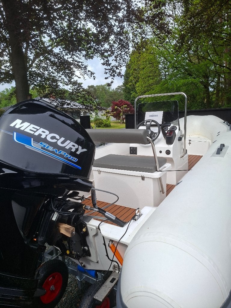 Nieuwe RIB-boot van 5,2 mtr, Mercury Seapro 60CV, 7 uur, Watersport en Boten, Benzine, 60 pk, Buitenboordmotor, 5 m