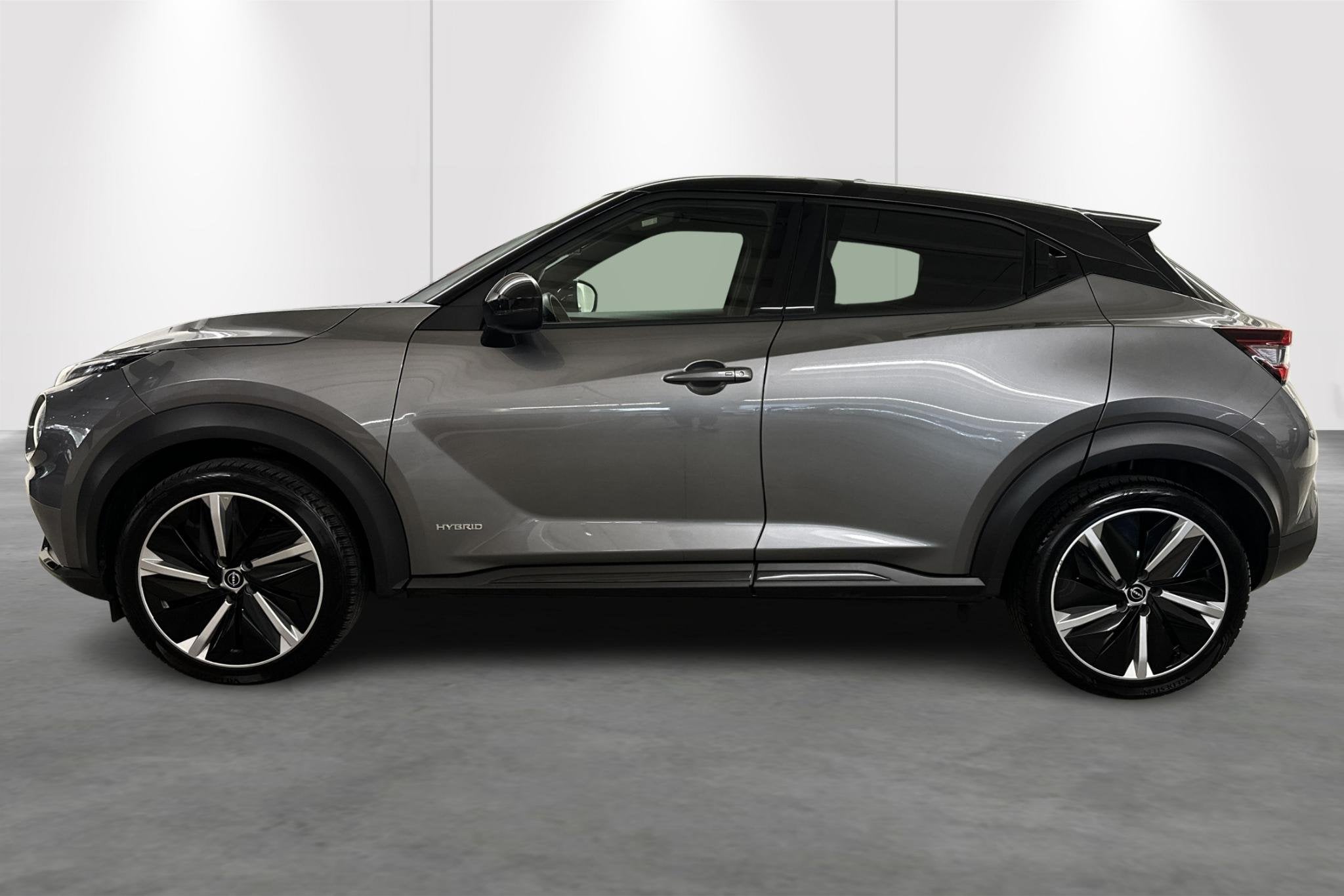Nissan Juke 1.6 Hybrid 145 N-Design, Stof, Gebruikt, 750 kg, 4 cilinders