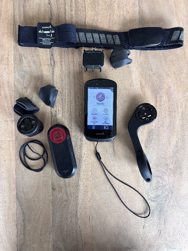 Garmin 1030 Plus GPS + Garmin Vario achterlicht met radar, Enlèvement, Comme neuf, Autres types