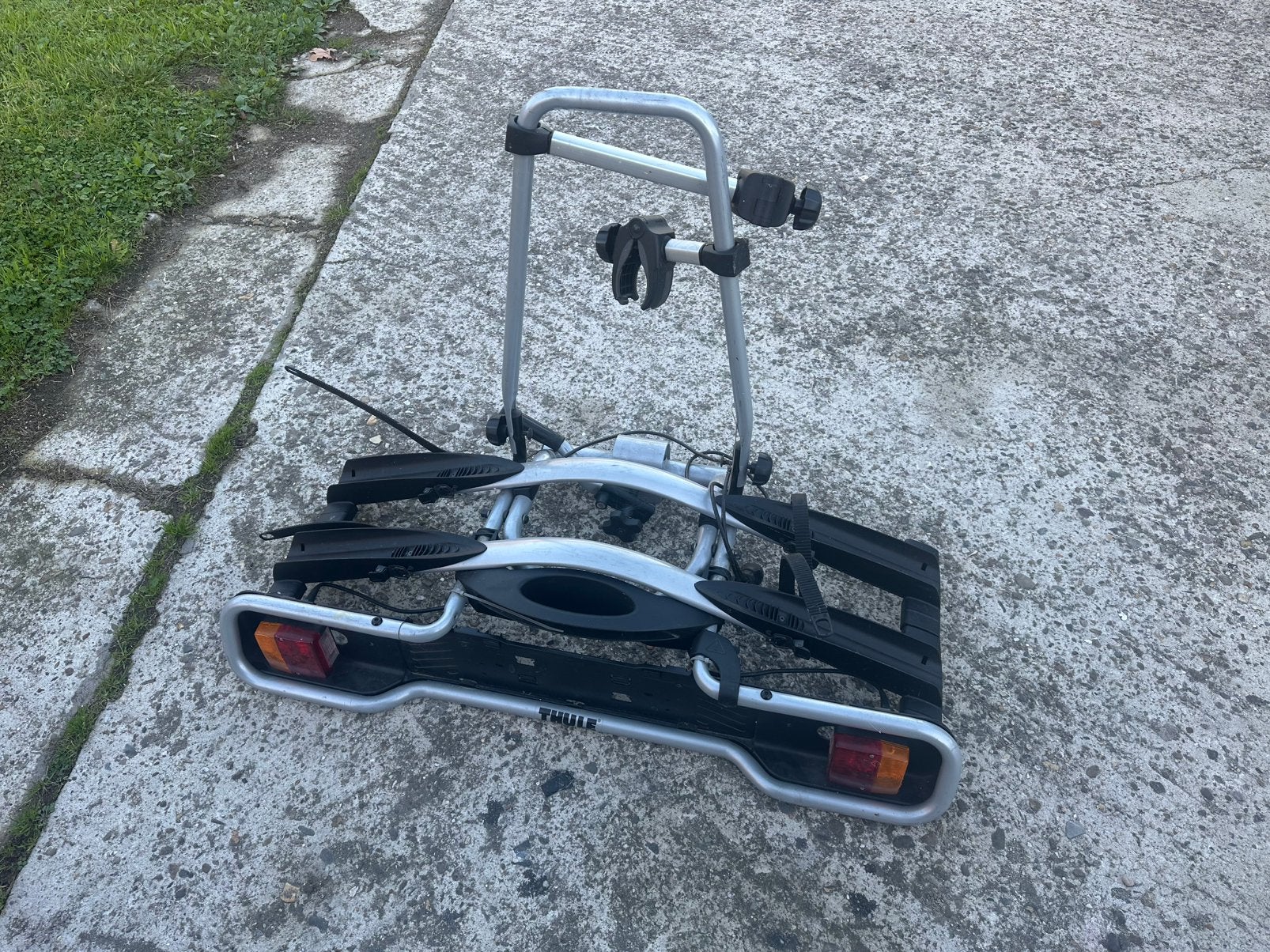Fietsendrager Thule twee fietsen, Auto diversen, Ophalen, Zo goed als nieuw