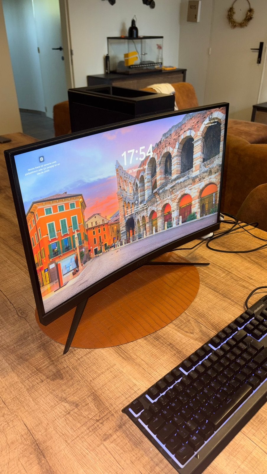 MSI G24C6 Curved Gaming Monitor 24” 144Hz, Enlèvement, Comme neuf, Gaming