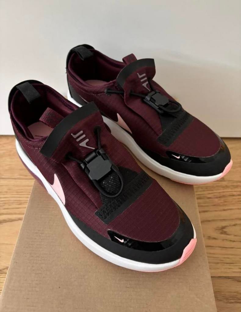 BASKETS NIKE NEUVES 38, Enlèvement ou Envoi, Neuf