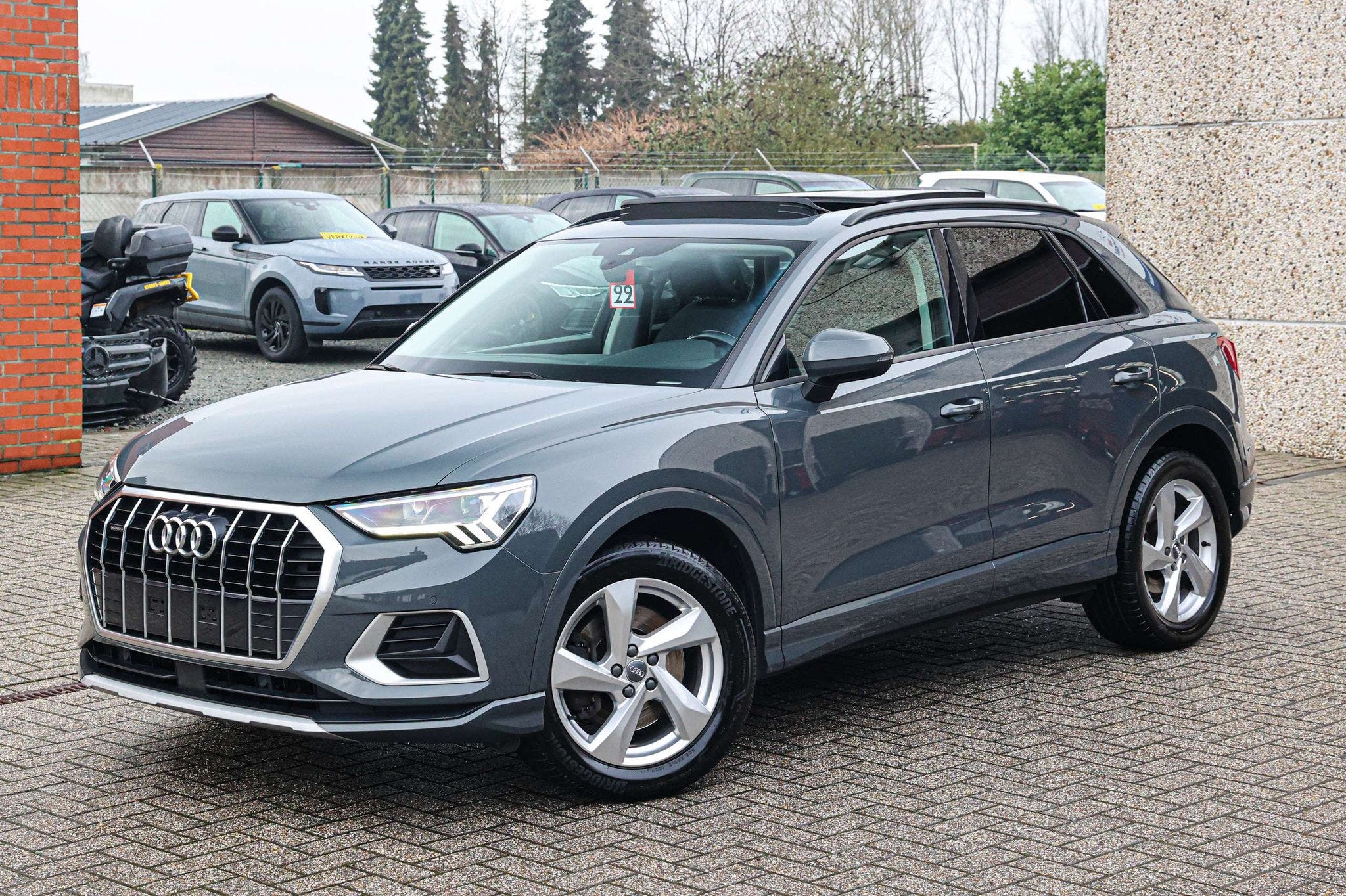 Audi Q3 PANORAMISCH-DAK*AUTOMAAT*ZETELVERW*APPLE-CARPLAY*, Autos, Audi, Argent ou Gris, Achat, Euro 6, Entreprise