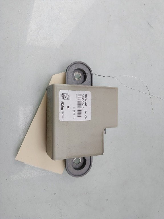 ANTENNE VERSTERKER BMW X6 (E71 / E72) (01-2008/07-2014), Gebruikt, BMW, Petuelring 130
80809  München, DE, Bayerische Motoren Werke AG