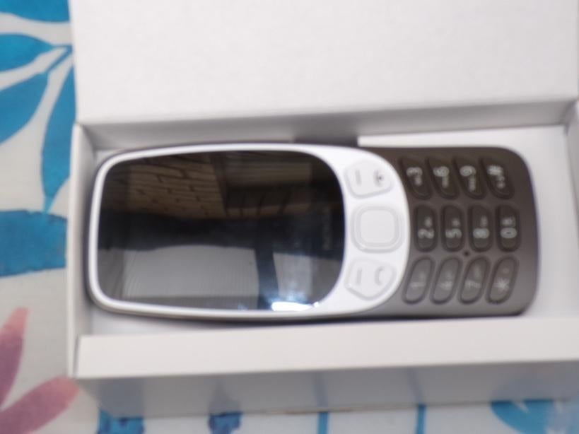 Nokia 3210  Nieuwe, Telecommunicatie, Mobiele telefoons | Nokia, Ophalen, Zwart, Fysiek toetsenbord, Nieuw