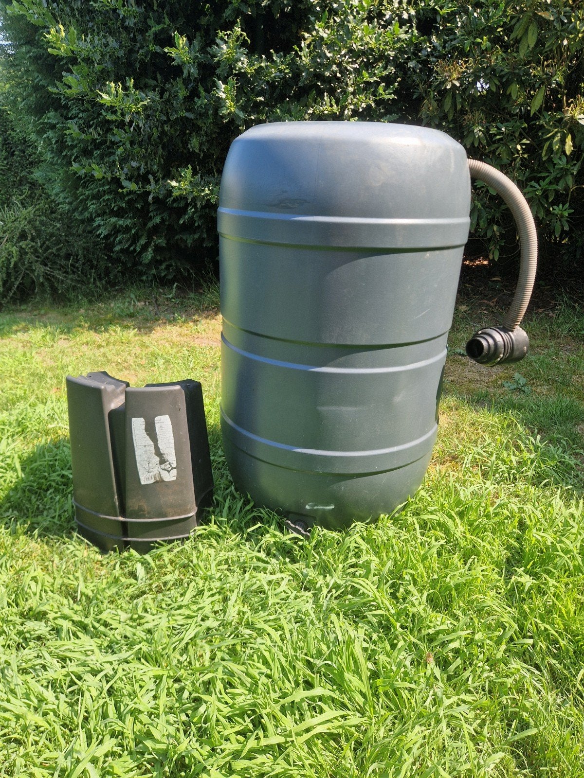Regentonnen, Jardin & Terrasse, Barils de pluie, Utilisé, Synthétique, 150 litres ou plus, Avec robinet, Enlèvement