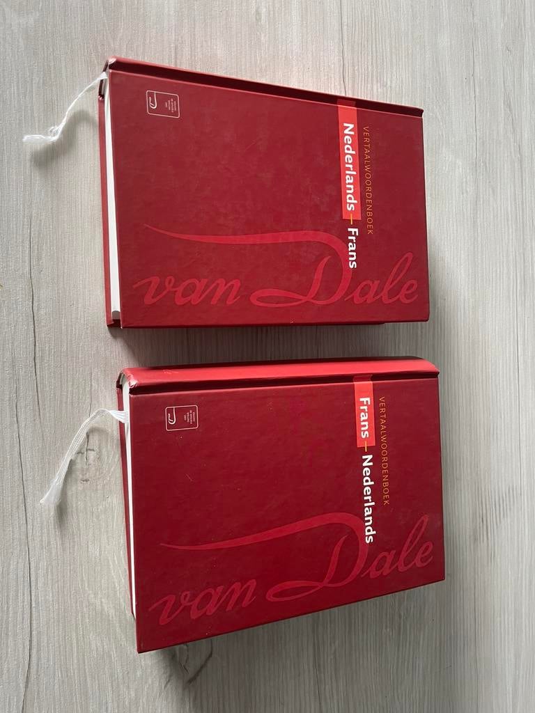 Dictionnaires Van Dale - lot de 2, Livres, Dictionnaires, Neuf, Enlèvement ou Envoi, Français, Van Dale