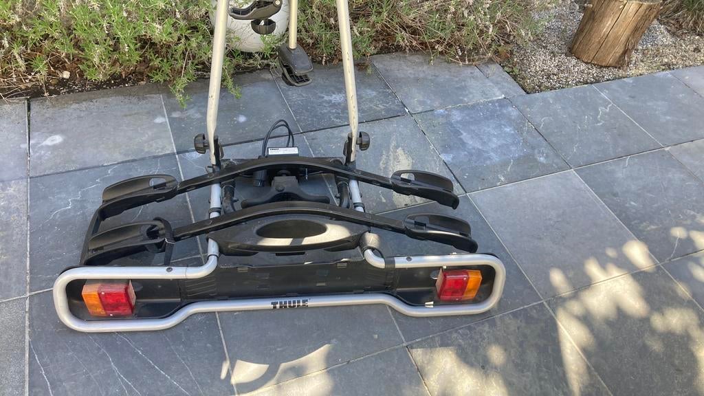 Fietsdrager thule euroride 941, Auto diversen, Fietsendragers, Ophalen, Gebruikt, Brede banden, 2 fietsen