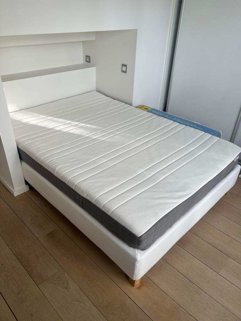 Bed ikea twijfelaar 140x200, Huis en Inrichting, Slaapkamer | Bedden, Ophalen, Zo goed als nieuw, Twijfelaar