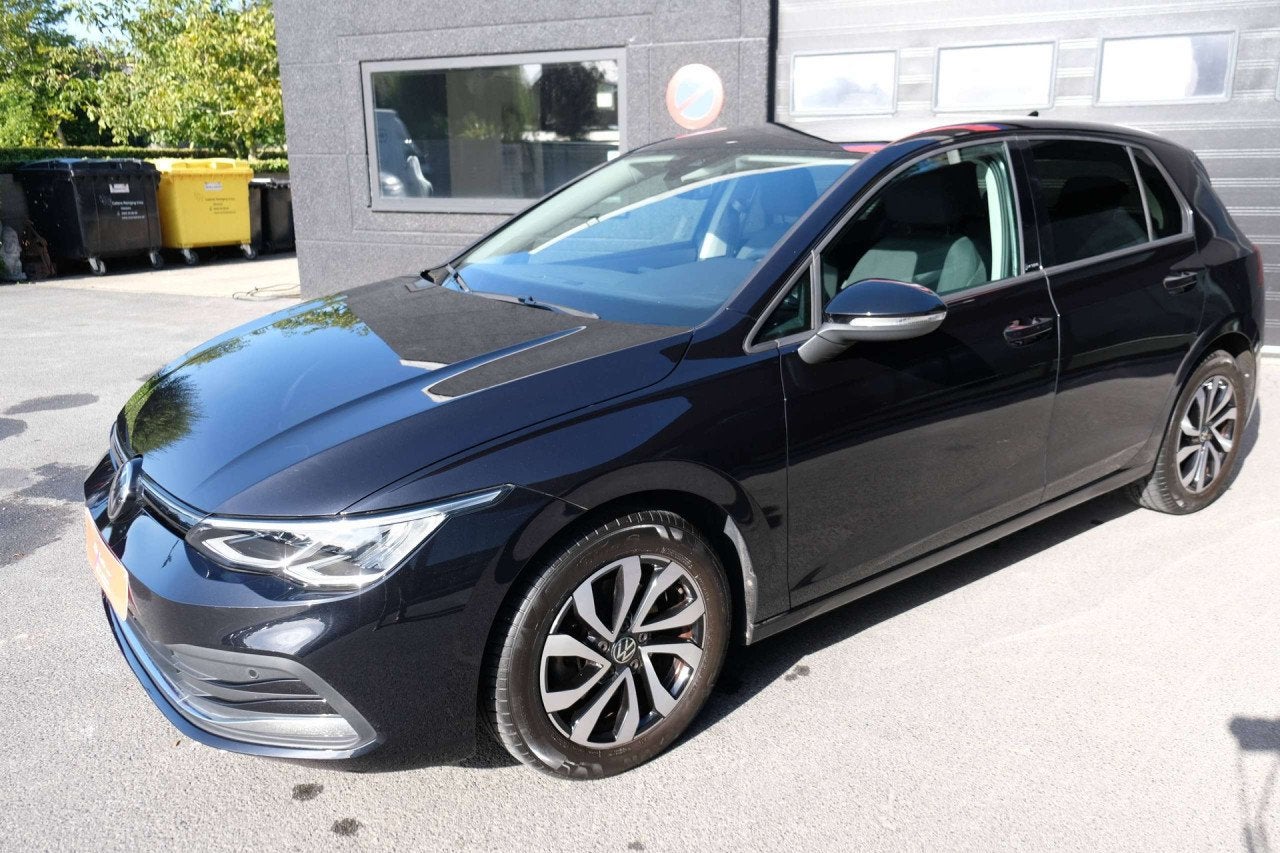 Volkswagen Golf VIII 1.0 TSI Active, navi, PDC rondom, achte, Auto's, Voorwielaandrijving, Stof, Zwart, 5 deurs