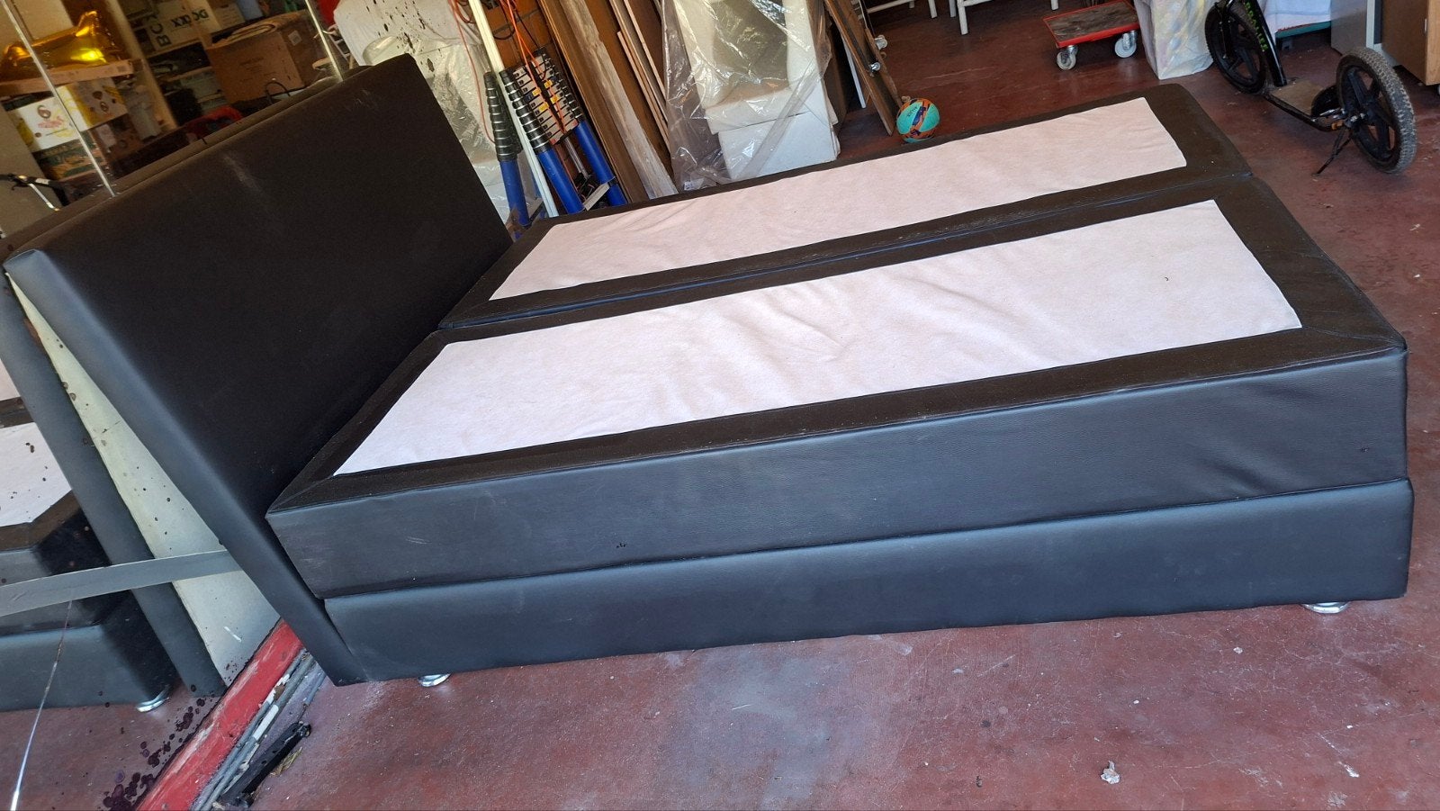 Boxspring, Enlèvement