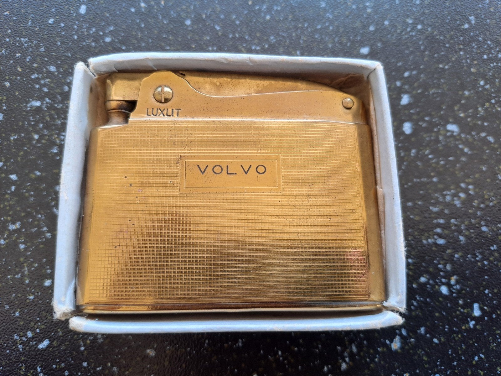 Volvo-aansteker, Ophalen of Verzenden