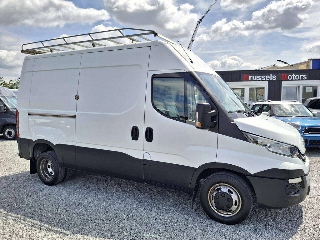 Iveco Daily 40-150 3.0, Autos, Camionnettes & Utilitaires, Achat, 227 g/km, Entreprise, Boîte manuelle