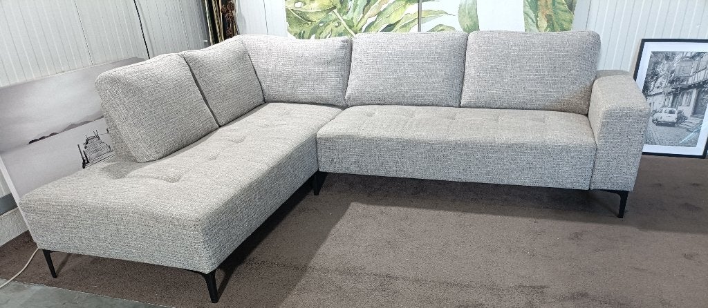 Moderne taupe hoekbank (bezorgoptie), Ophalen, 250 tot 300 cm, Hoekbank, Zo goed als nieuw