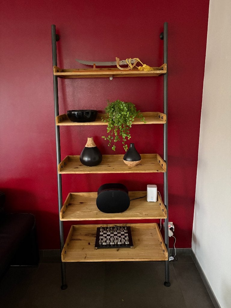 Kave Home Wandrek 'Mobela', Met plank(en), Zo goed als nieuw, Minder dan 150 cm, 150 tot 200 cm