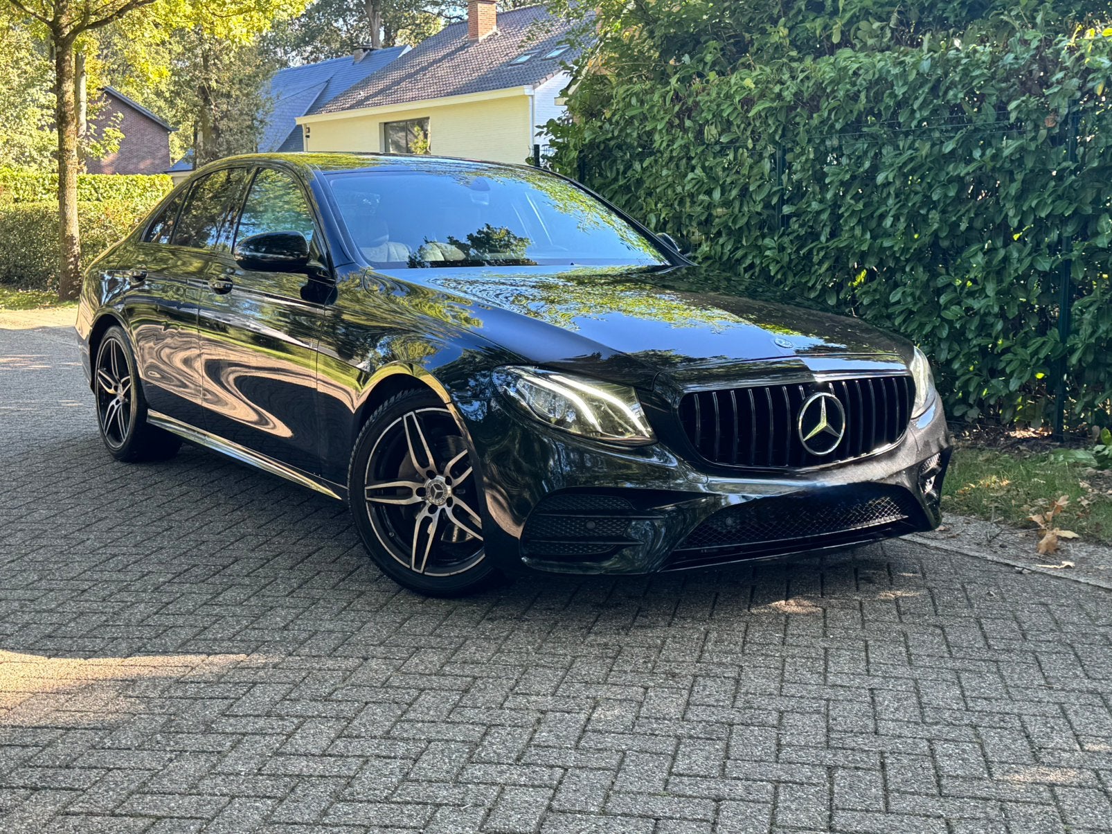 Mercedes Benz E200d AMG, Auto's, Automaat, 4 deurs, Achterwielaandrijving, Alcantara