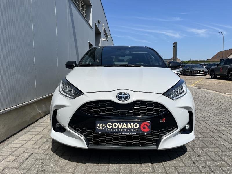 Toyota Yaris 1.5 GR Sport, Automaat, Euro 6, https://public.car-pass.be/vhr/0b83bd76-f7c2-4db3-8f22-ada2bf561d42, 116 pk