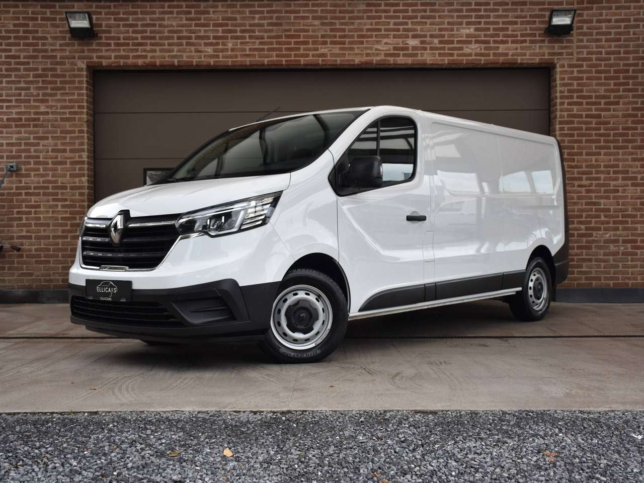 Renault Trafic 2.0 DCI EDC L2H1 / 3 ZIT / CARPLAY / LED / C, Zwart, Bedrijf, Diesel, 5 deurs