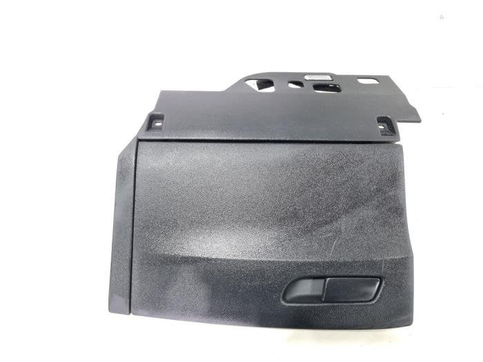 Boîte à gants d'un Audi A4, -, 3 mois de garantie, Audi, Utilisé