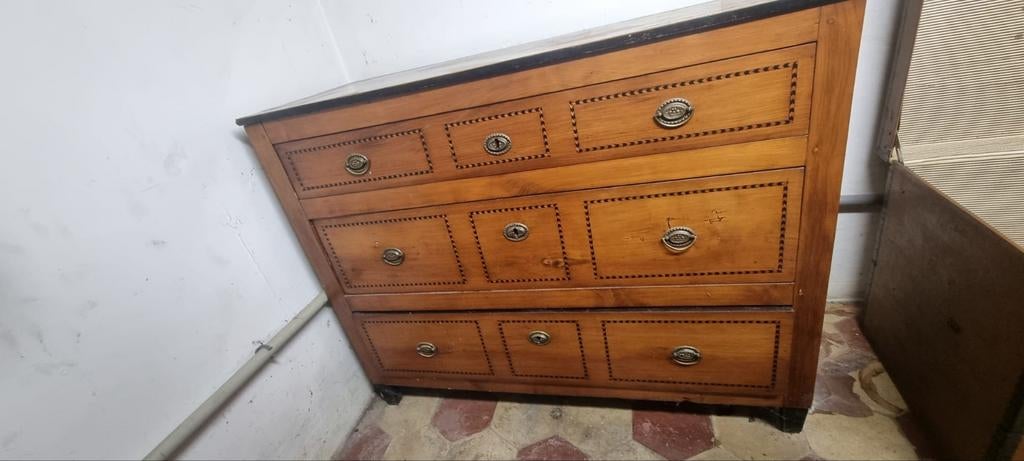 Commode ancienne XIXᵉ siècle en bois fruitier, Enlèvement