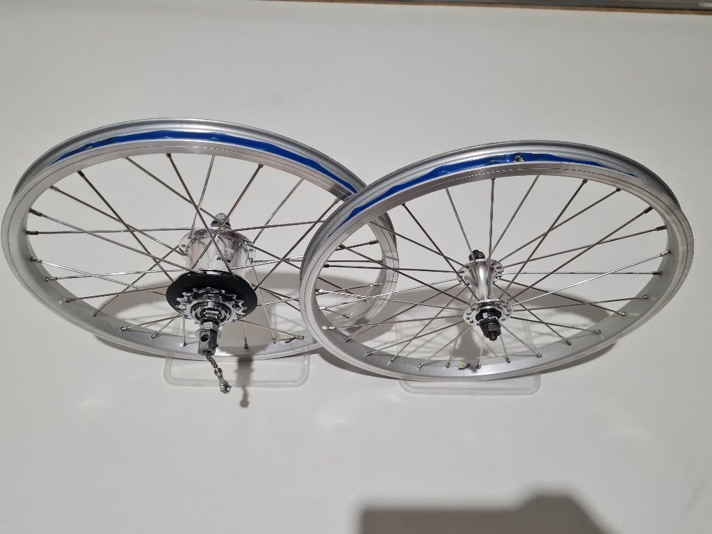 Roues Brompton à 6 vitesses, Vélos & Vélomoteurs, Enlèvement ou Envoi, Comme neuf, Roue, Aluminium