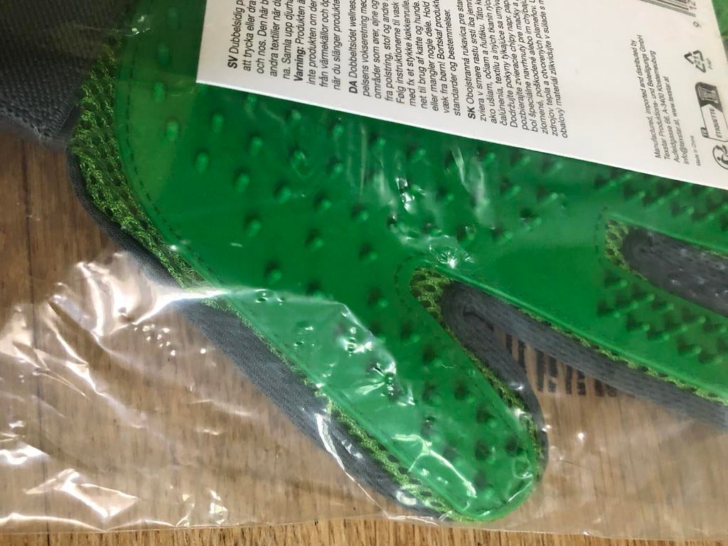 Nieuwe borstelhandschoen voor honden én katten, Dieren en Toebehoren, Ophalen of Verzenden, Nieuw