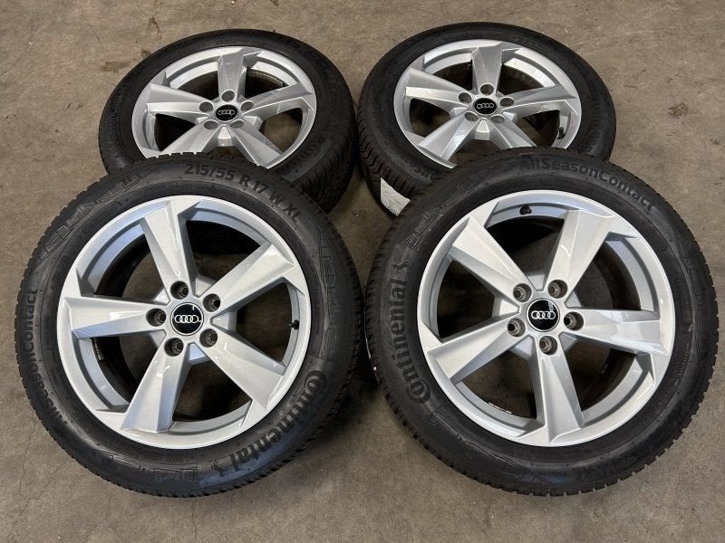 17 inch originele velgen + vierseizoenen banden Audi Q2 81A6, Auto-onderdelen, -, -, Banden en Velgen, 17 inch
