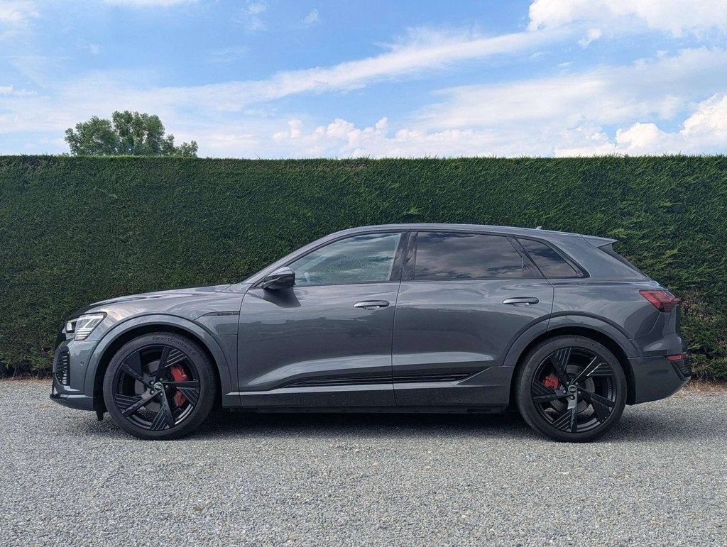 Audi Q8 e-tron 2x S-line- sportstuur- B&O -106 kWh, Auto's, Automaat, Gebruikt, Zwart, 408 pk