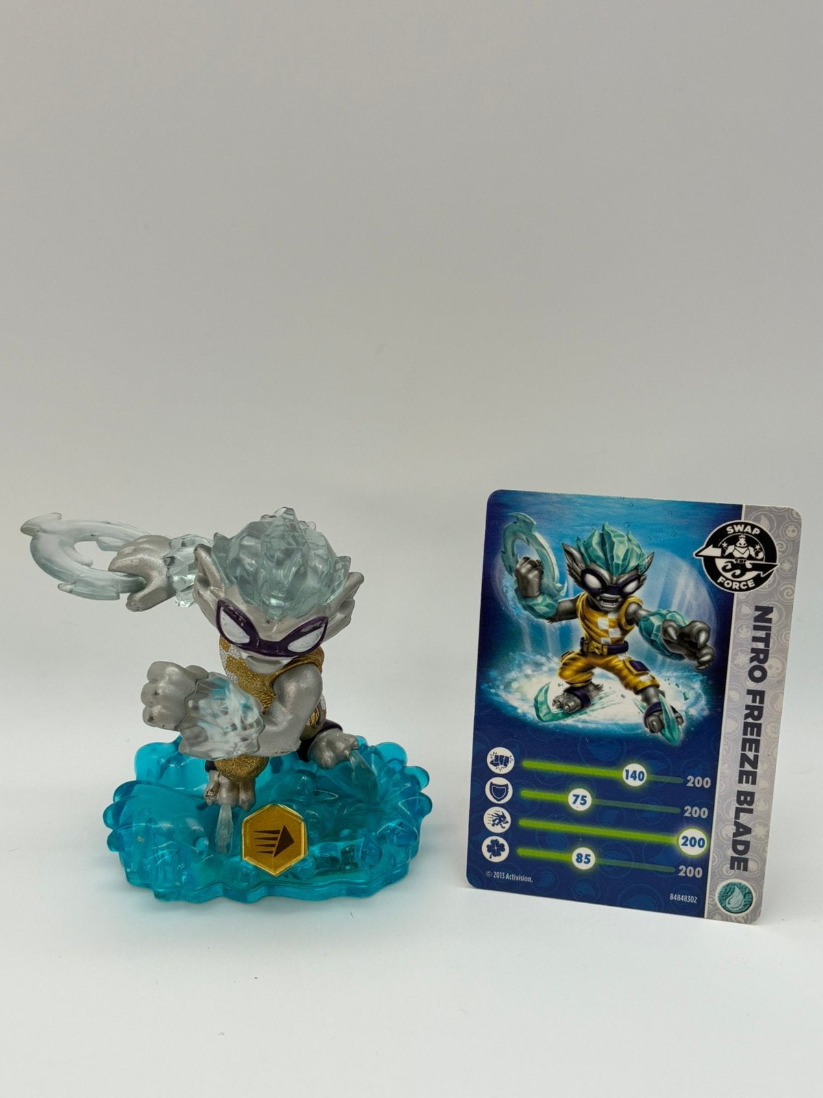 Skylanders Swap Force Nitro Freeze Blade avec billet, Envoi, Comme neuf