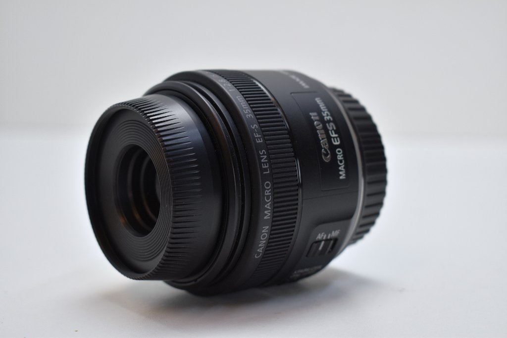 Canon MACRO Lens EF-S 35mm f/2.8 in Uitstekende Staat! (87), Ophalen of Verzenden, Zo goed als nieuw, Spiegelreflex, Canon