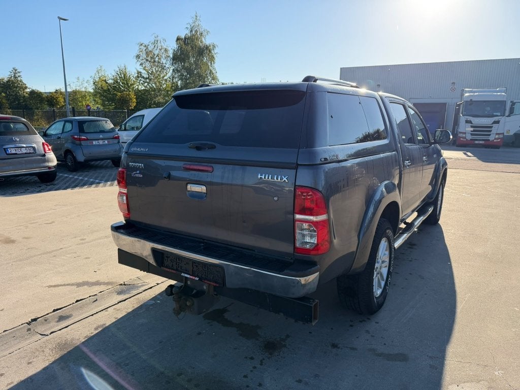 Toyota Hilux ( Stock ID 41769) — 16