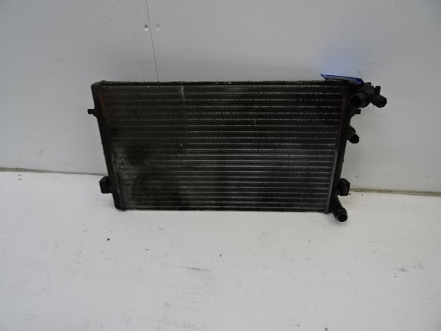 RADIATEUR EAU Volkswagen Golf IV (1J1) (01-1997/06-2005), Volkswagen, Volkswagen AG, Utilisé, Kundenbetreuung@volkswagen.de