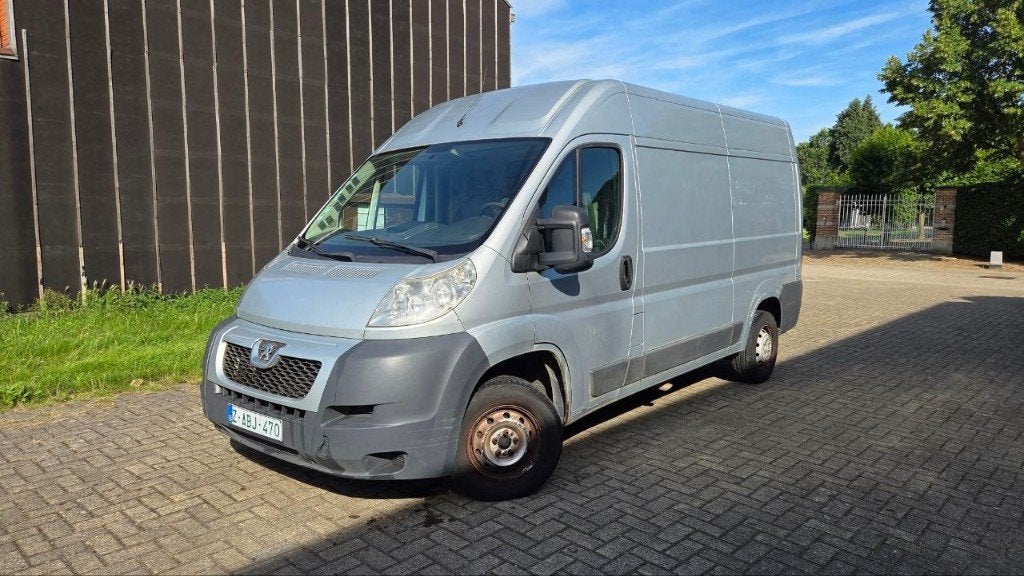 Peugeot Boxer 2.2 HDI L3H2 van 2012, met 400.000kms, Auto's, Peugeot, Euro 5, Bedrijf, Overige carrosserie, Zilver of Grijs