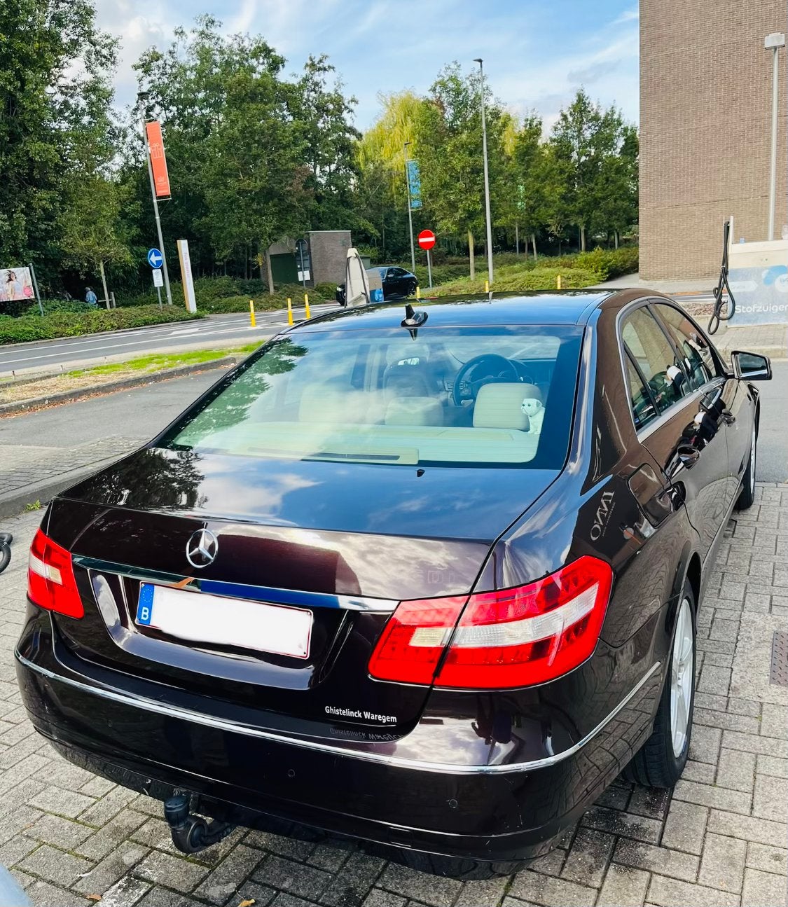 Mercedes-benz E-KLASSE 200 CDI ELEGANCE-EXPORT, Auto's, Automaat, Euro 5, Beige, Bruin
