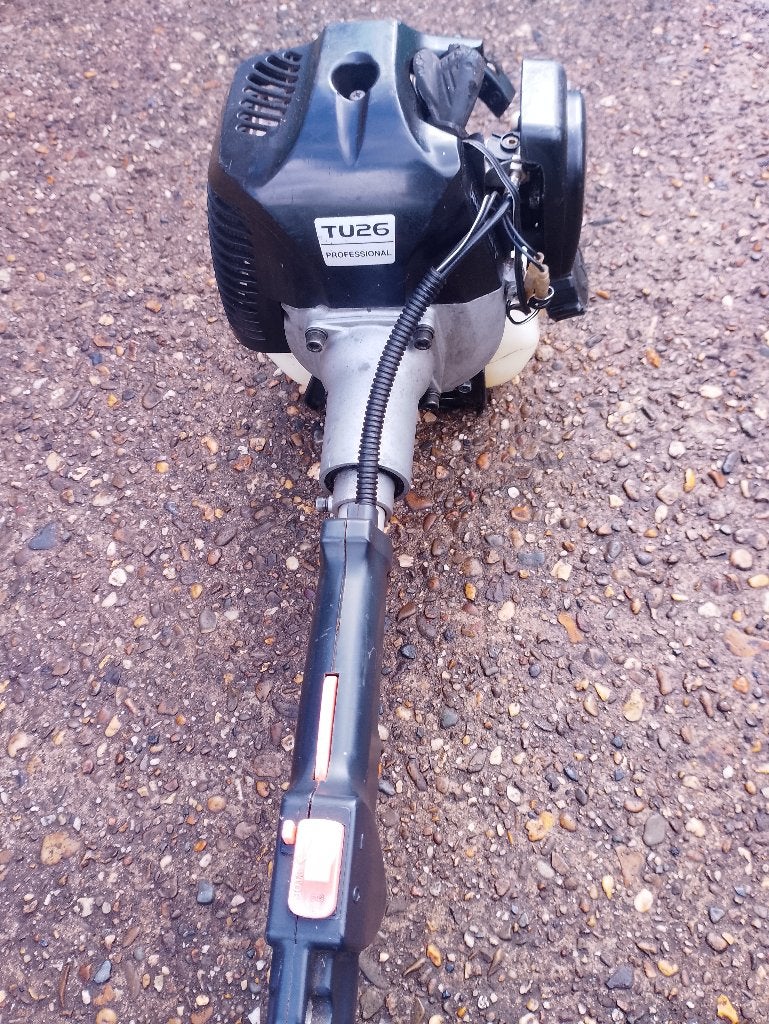 grastrimmer hvc pro serie met mitsubishi tu26 motor, Enlèvement, Utilisé, Essence, HVC
