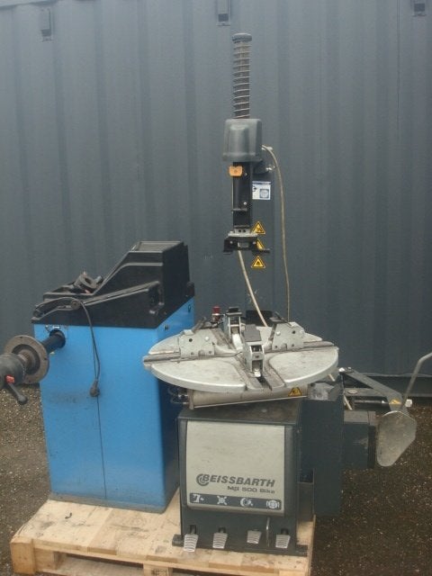 Banden Apparaat Beissbarth MS 500 Bike Balanceer Twin busch, Auto diversen, Autogereedschap, Ophalen, Gebruikt