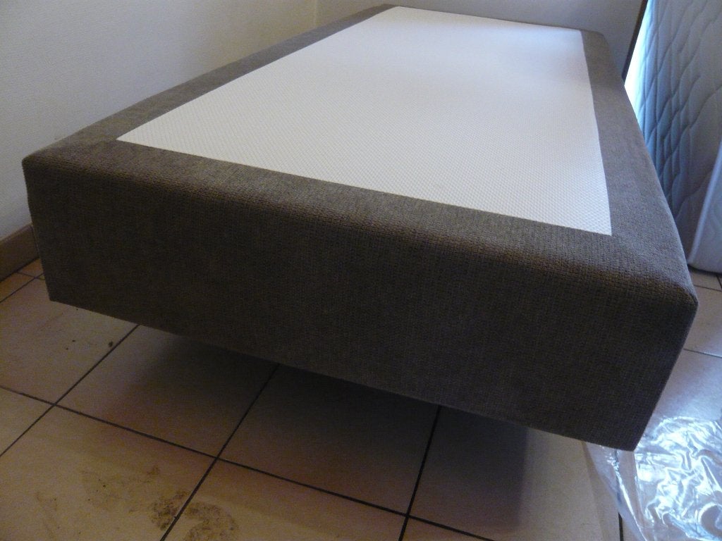 Boxspring met bijhorende matras, Huis en Inrichting, Ophalen, 90 cm, Eenpersoons, Zo goed als nieuw