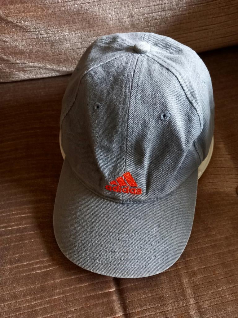 Bonnet vintage - adidas -> 2€, Enlèvement ou Envoi, One size fits all, Adidas, Casquette