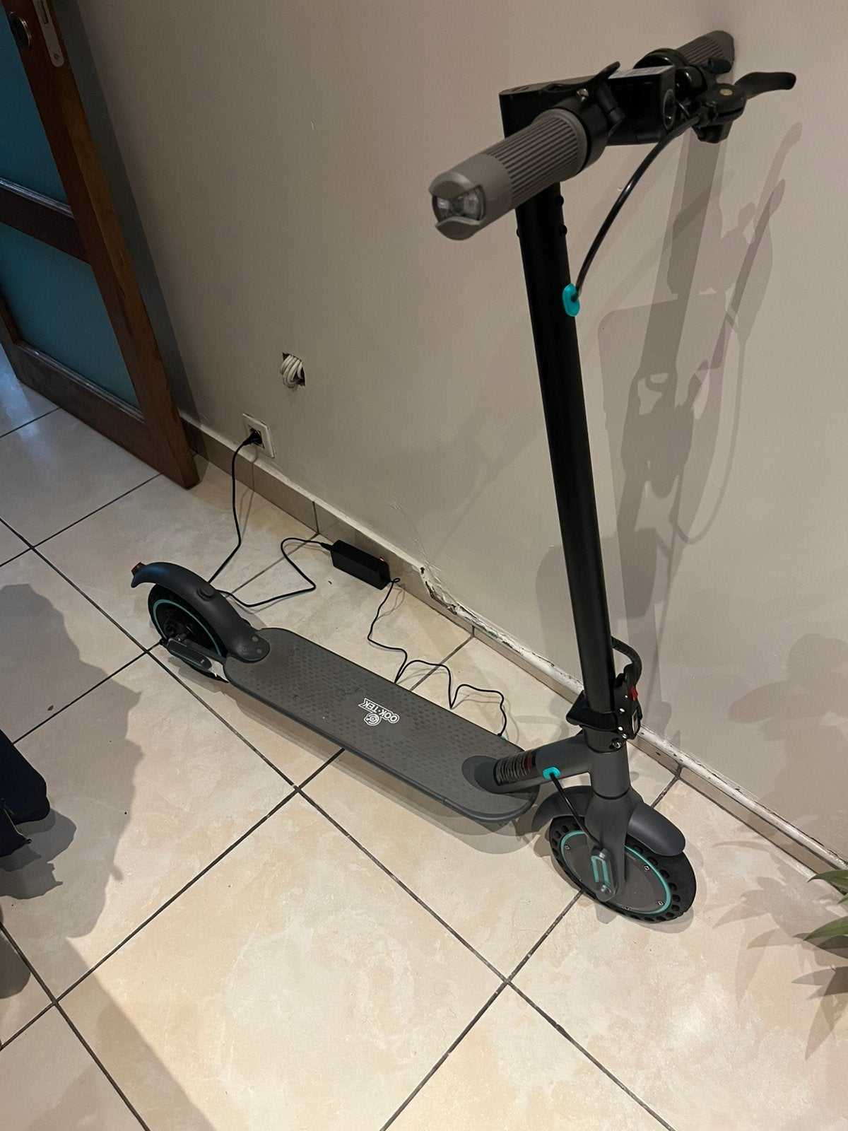 Trottinette électrique, Enlèvement ou Envoi, Comme neuf