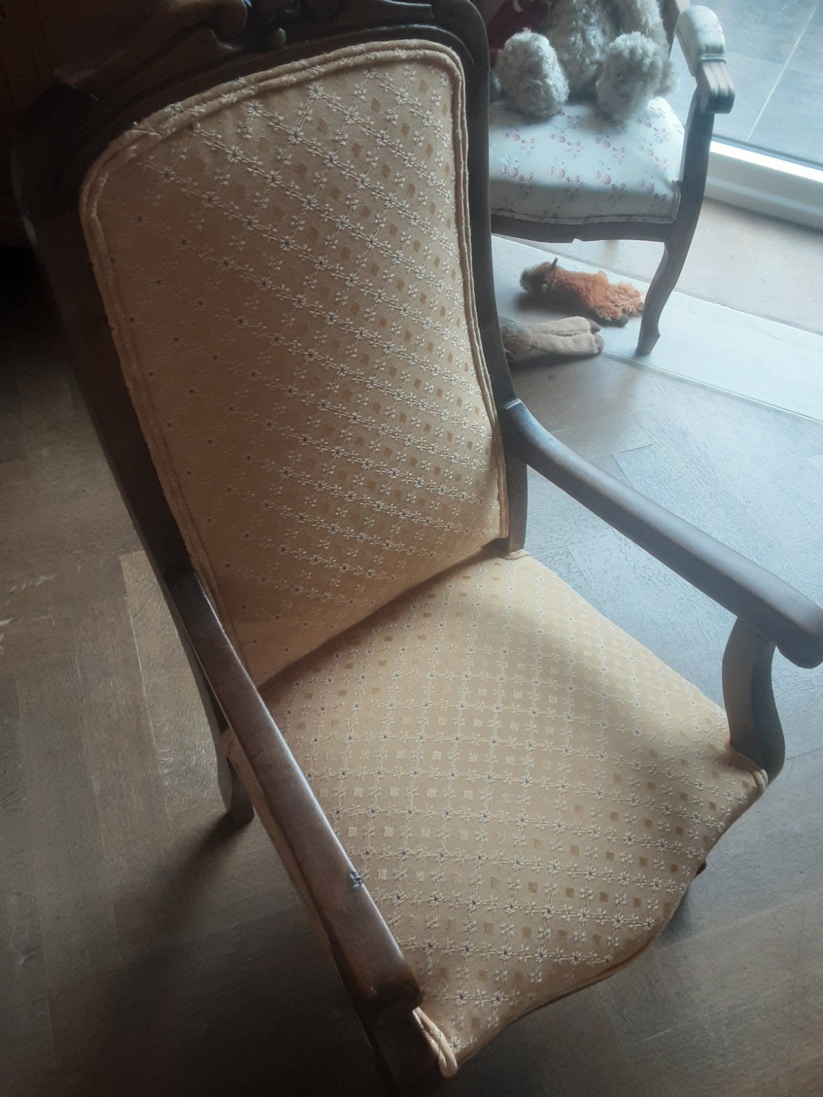 fauteuil Voltaire d’enfant, Enlèvement