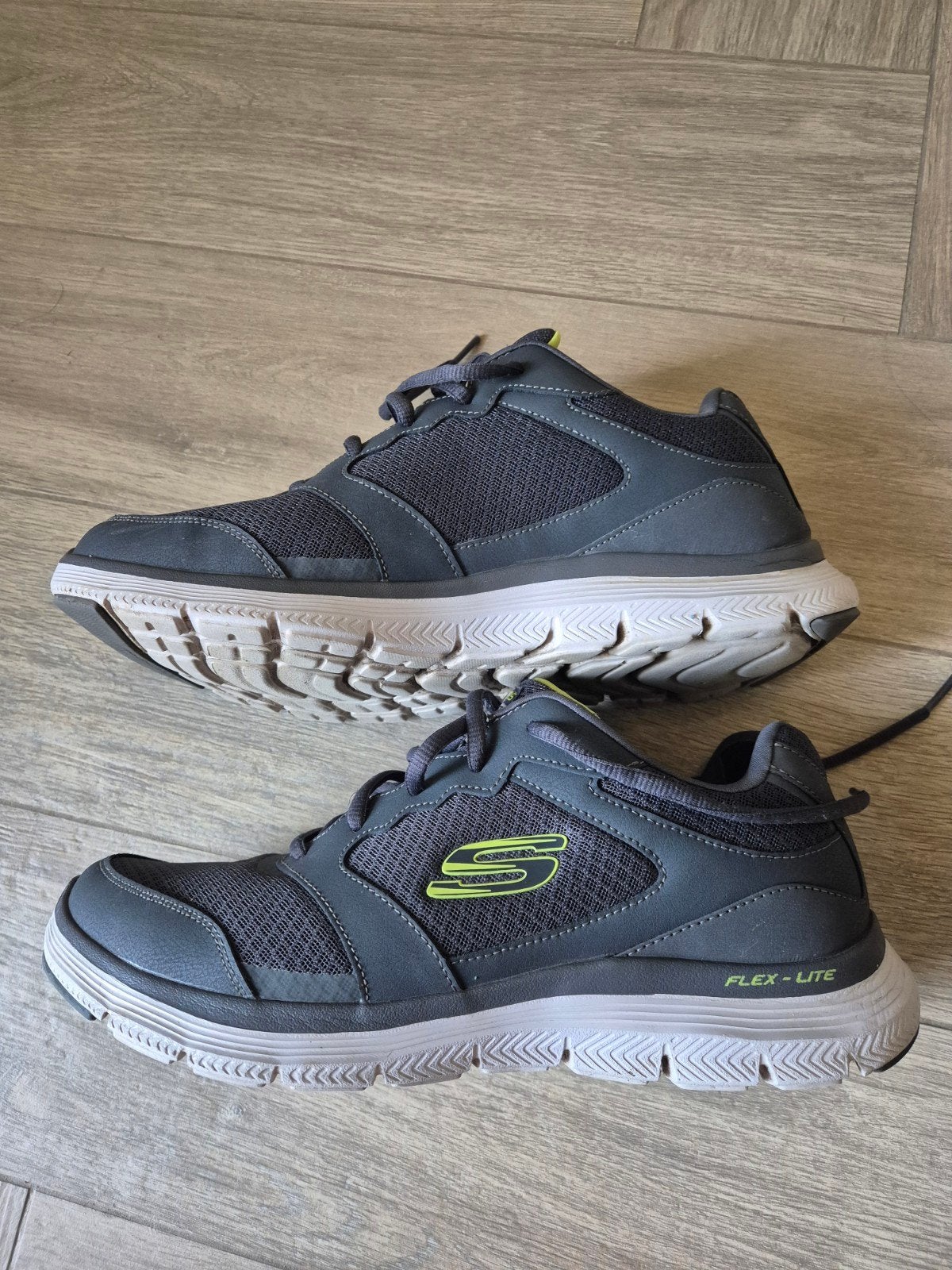 Skechers heren maat 43, Overige kleuren, Ophalen of Verzenden, Skechers, Gedragen