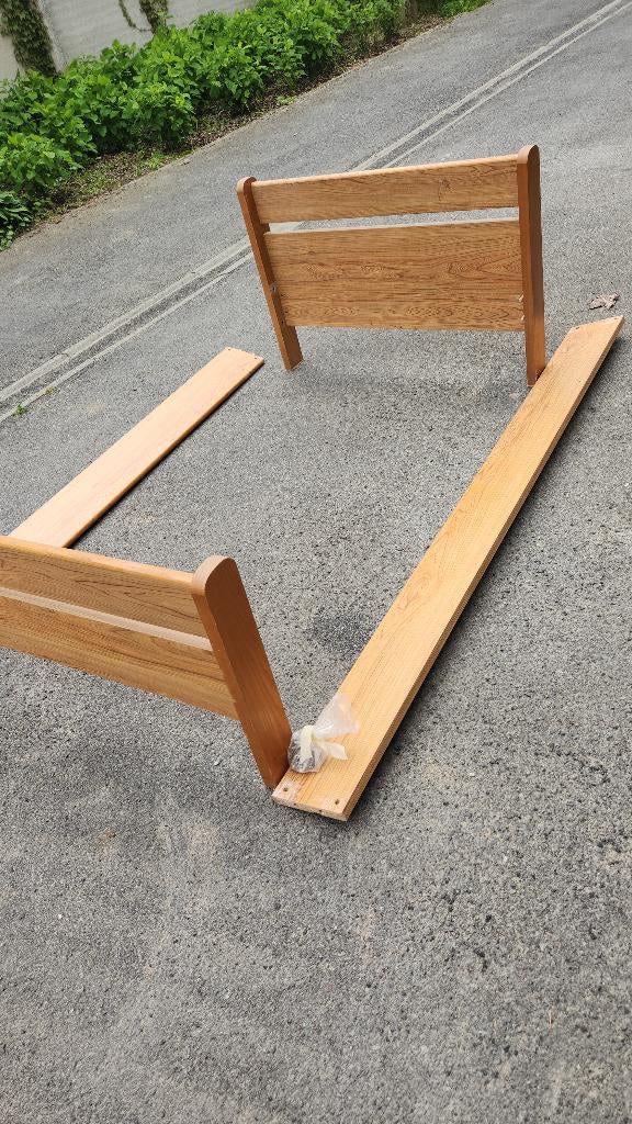 2 eenpersoonsbedden, Huis en Inrichting, Slaapkamer | Bedden, Ophalen, Gebruikt, 90 cm, Eenpersoons