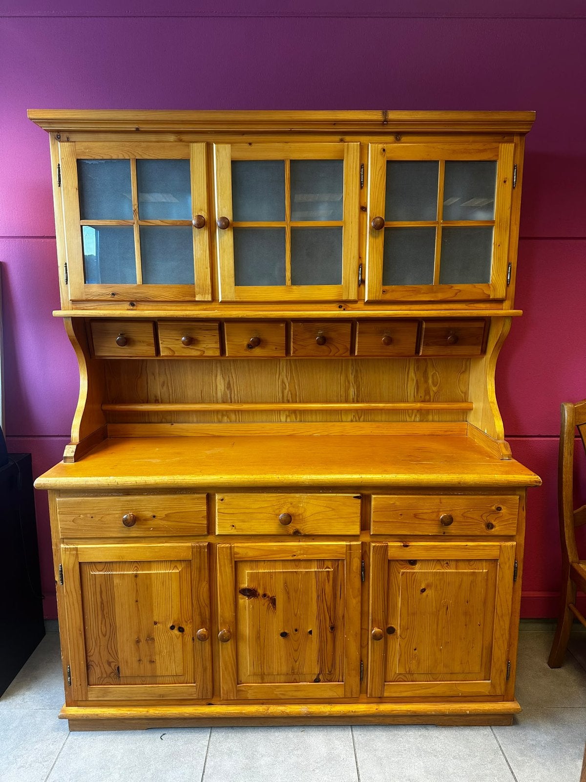 Buffet en pin en bon état, Maison & Meubles, Enlèvement, Utilisé, Pin