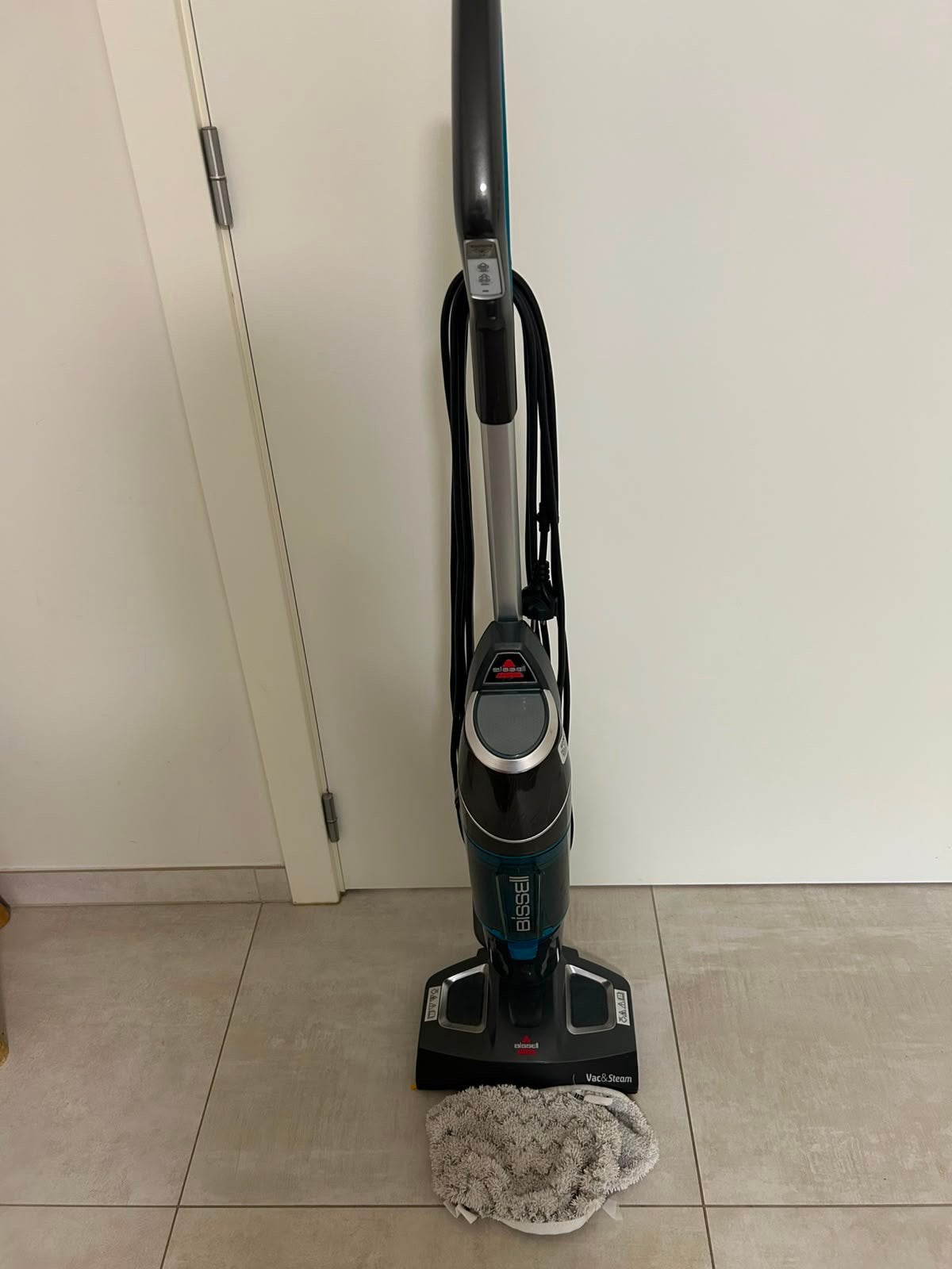 Steelstofzuiger bissell, Enlèvement, Utilisé, Aspirateur balai