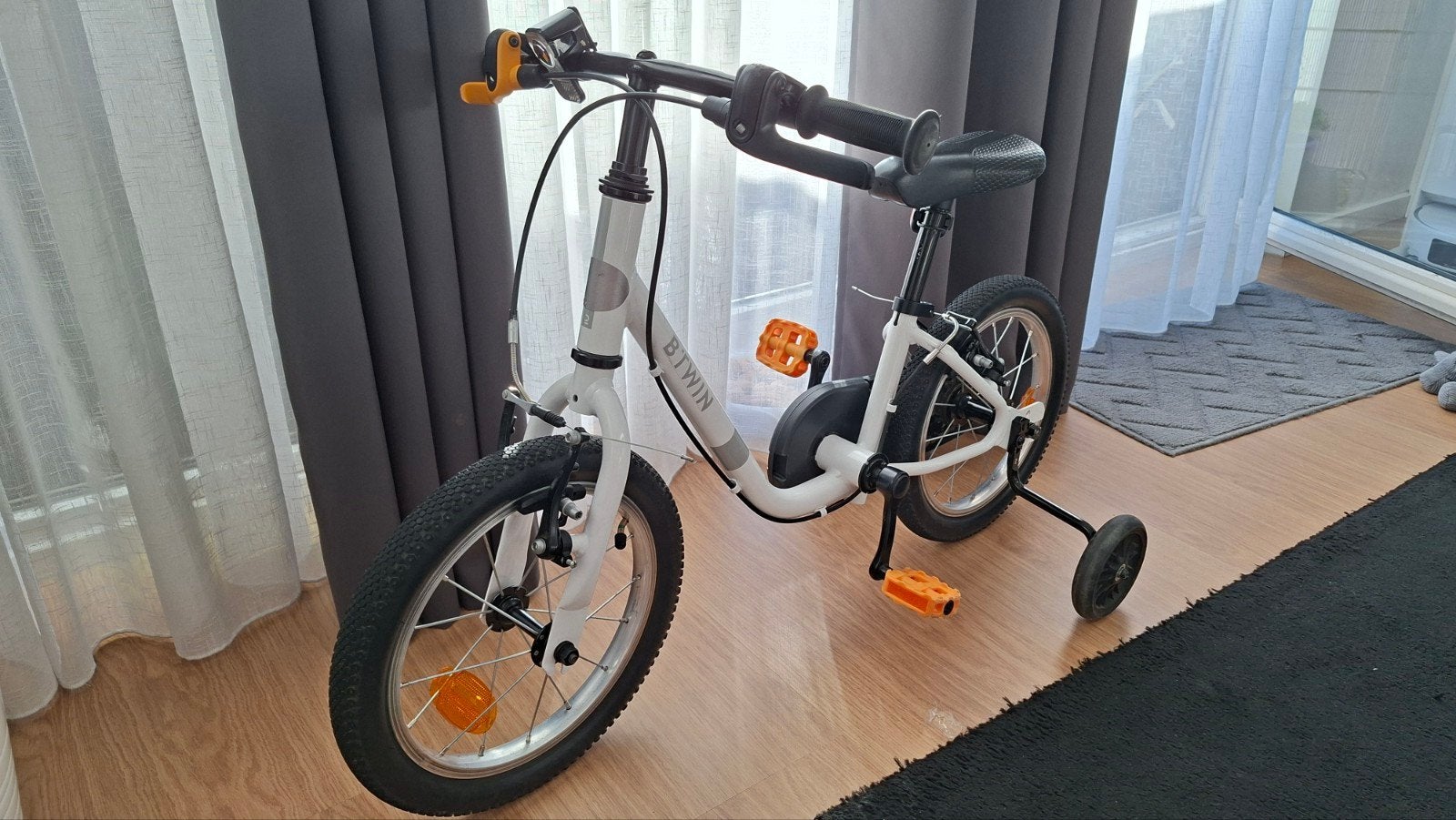 Velo enfant 14" 3-5 ans avec  stabilisateurs, Vélos & Vélomoteurs, Enlèvement ou Envoi