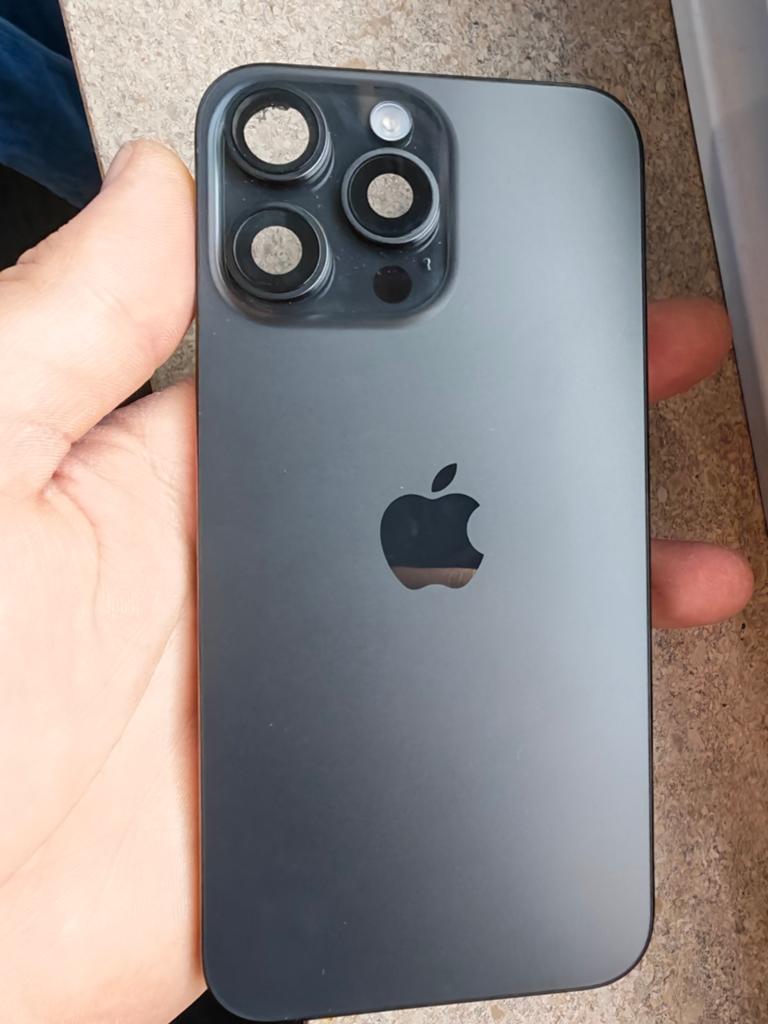 Iphone 15 pro max frame  origineel, Telecommunicatie, Mobiele telefoons | Apple iPhone, Ophalen, IPhone 15